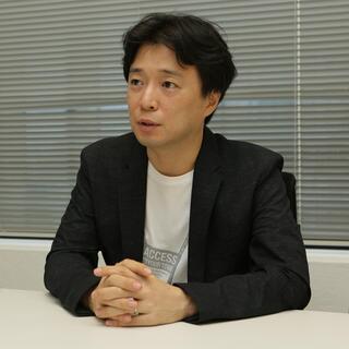 講師