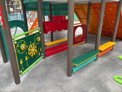 西町公園複合遊具4