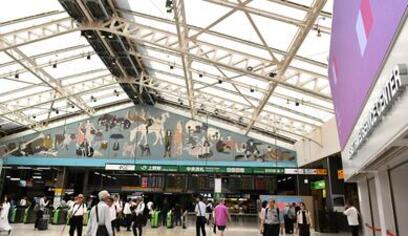 JR上野駅・新グランドコンコース（全体）の様子