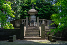 徳川吉宗霊廟宝塔の画像