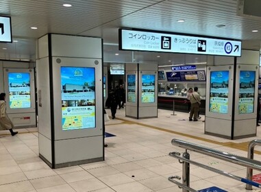 京成上野駅デジタルサイネージの写真